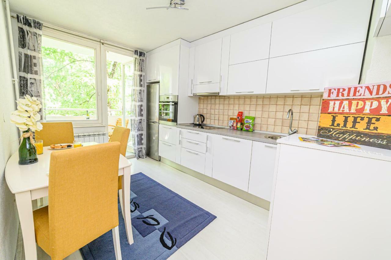 Beautiful Cozy Studio Close To City Center Apartment Sarajevo Ngoại thất bức ảnh